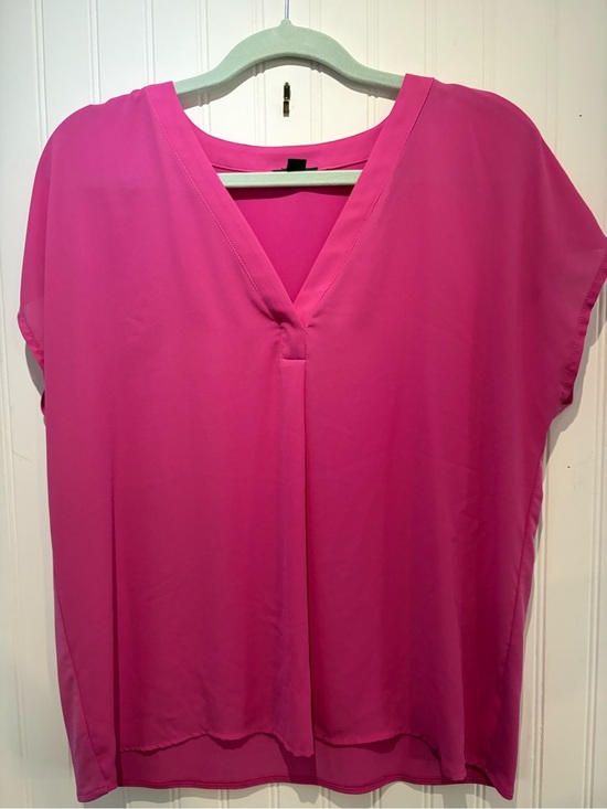 Ann Taylor Tops - ANN TAYLOR M Fuchsia V-Neck Blouse NWOT